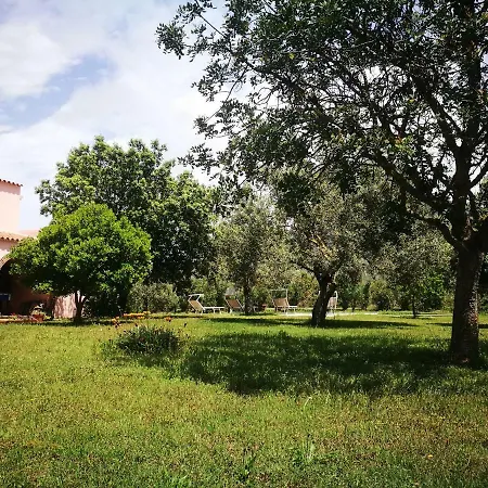 Villa Paola Castiadas